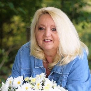 Meet your Posher, Joyce